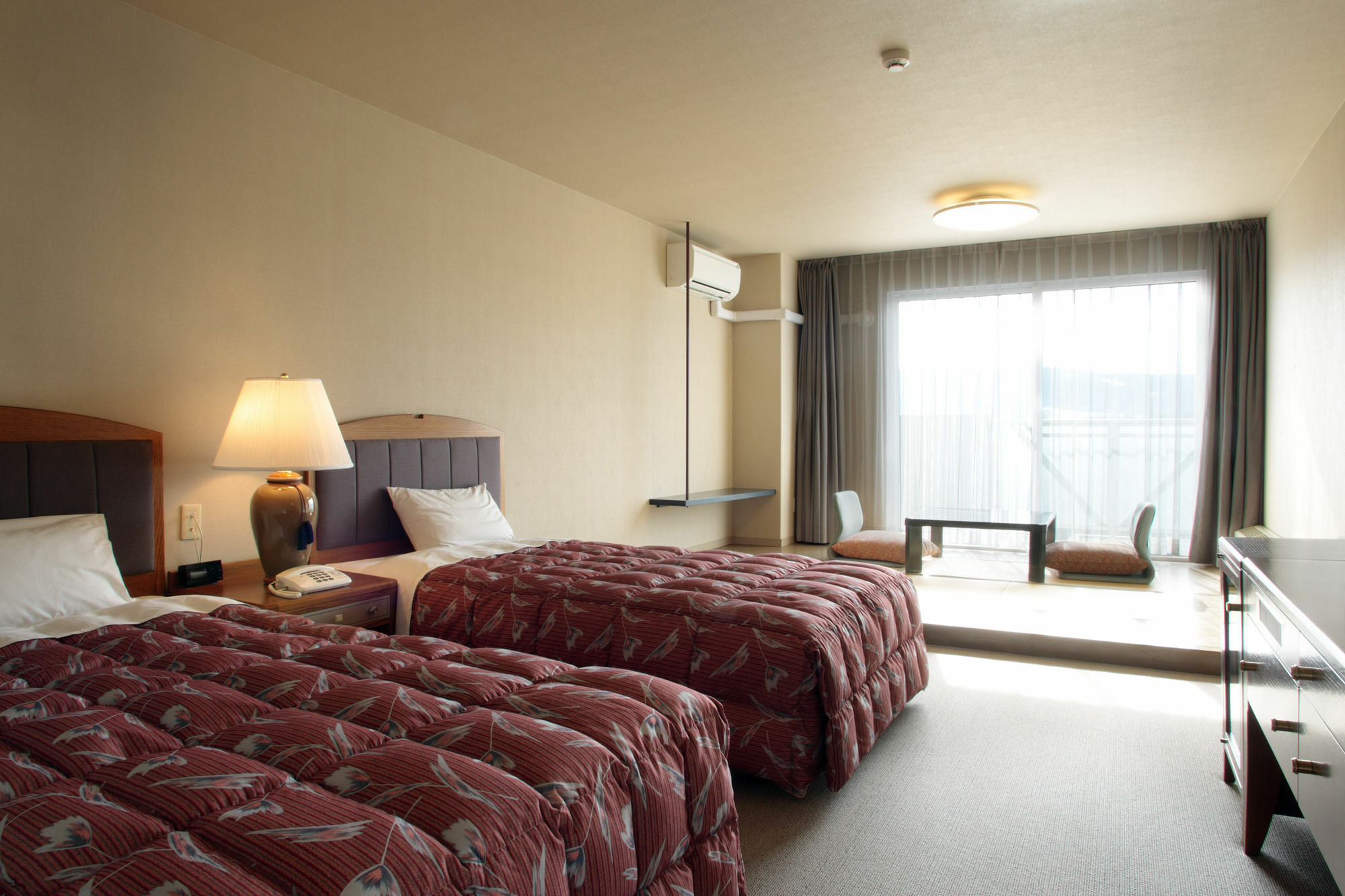 วิลลา คิตะกะรุอิซะวะ - แอลวิง Hotel Naganohara ภายนอก รูปภาพ